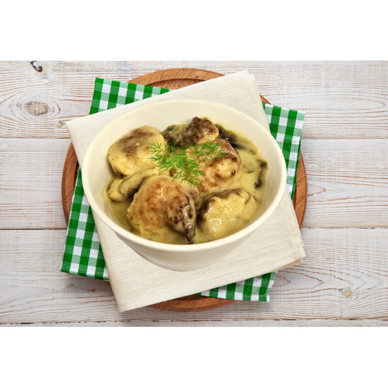 Vištienos kukuliai pievagrybių padaže