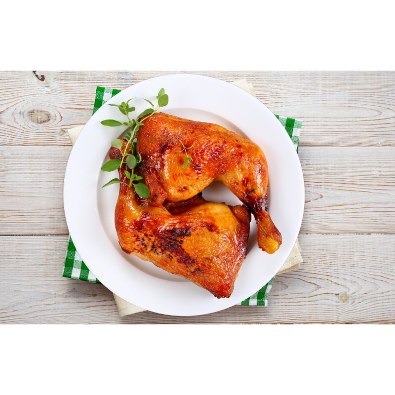 Kepti viščiukų broilerių ketvirčiai