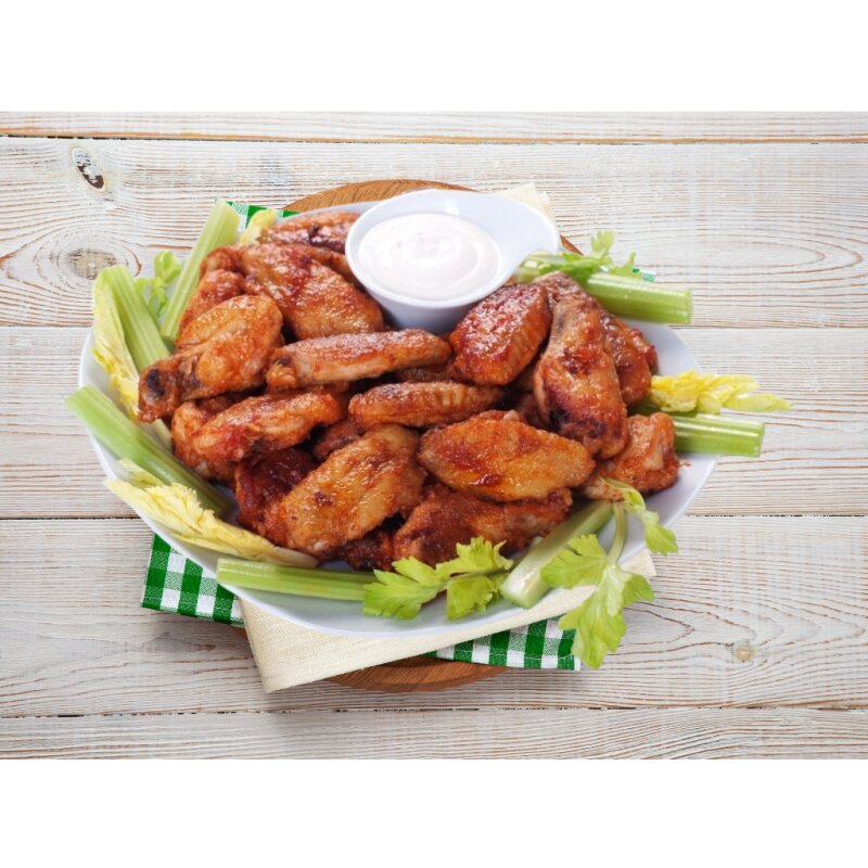 Kepti viščiukų broilerių sparnų peteliai