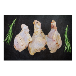 Marinuoti viščiukų broilerių peteliai citrininiame pipirų marinate